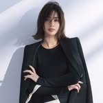 滝沢カレン／KAREN TAKIZAWA