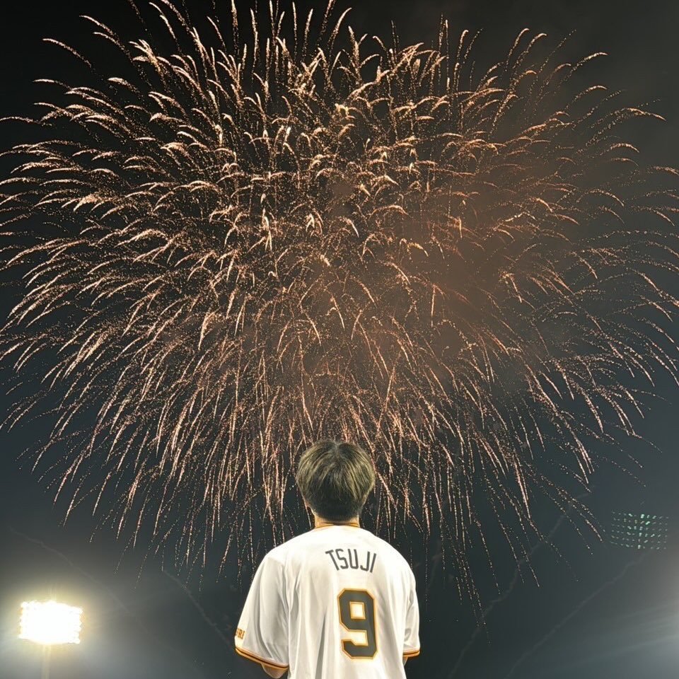 NAOTO TSUJI 辻直人