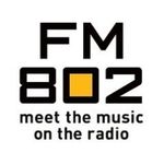 FM802