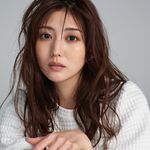 岩﨑名美　(Nami Iwasaki)