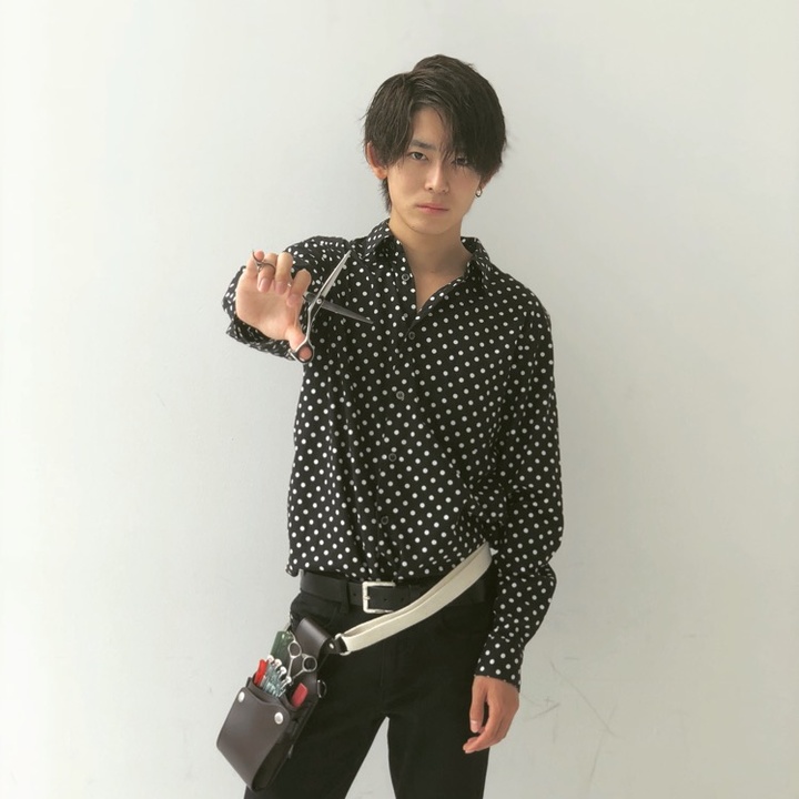 鈴村梨公 /美容師