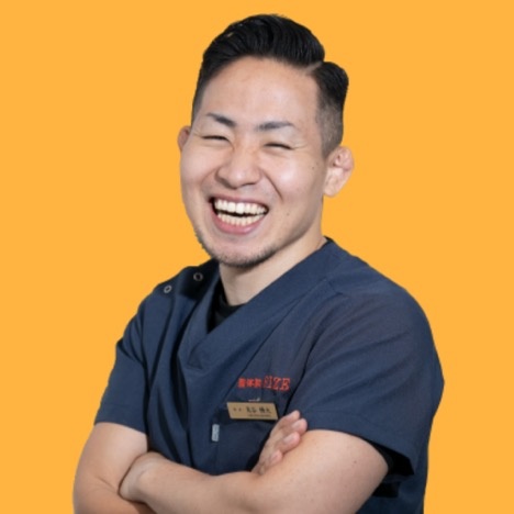 Akihiro Kakutani【角谷 暢大】