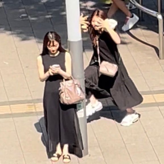 待ち合わせに、飽きもと。