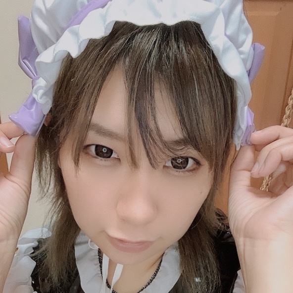 直営店に限定 りーちゃん🐈‍⬛🐈🐾 人気のティックトッカー : TikTok トレーナー/スウェット